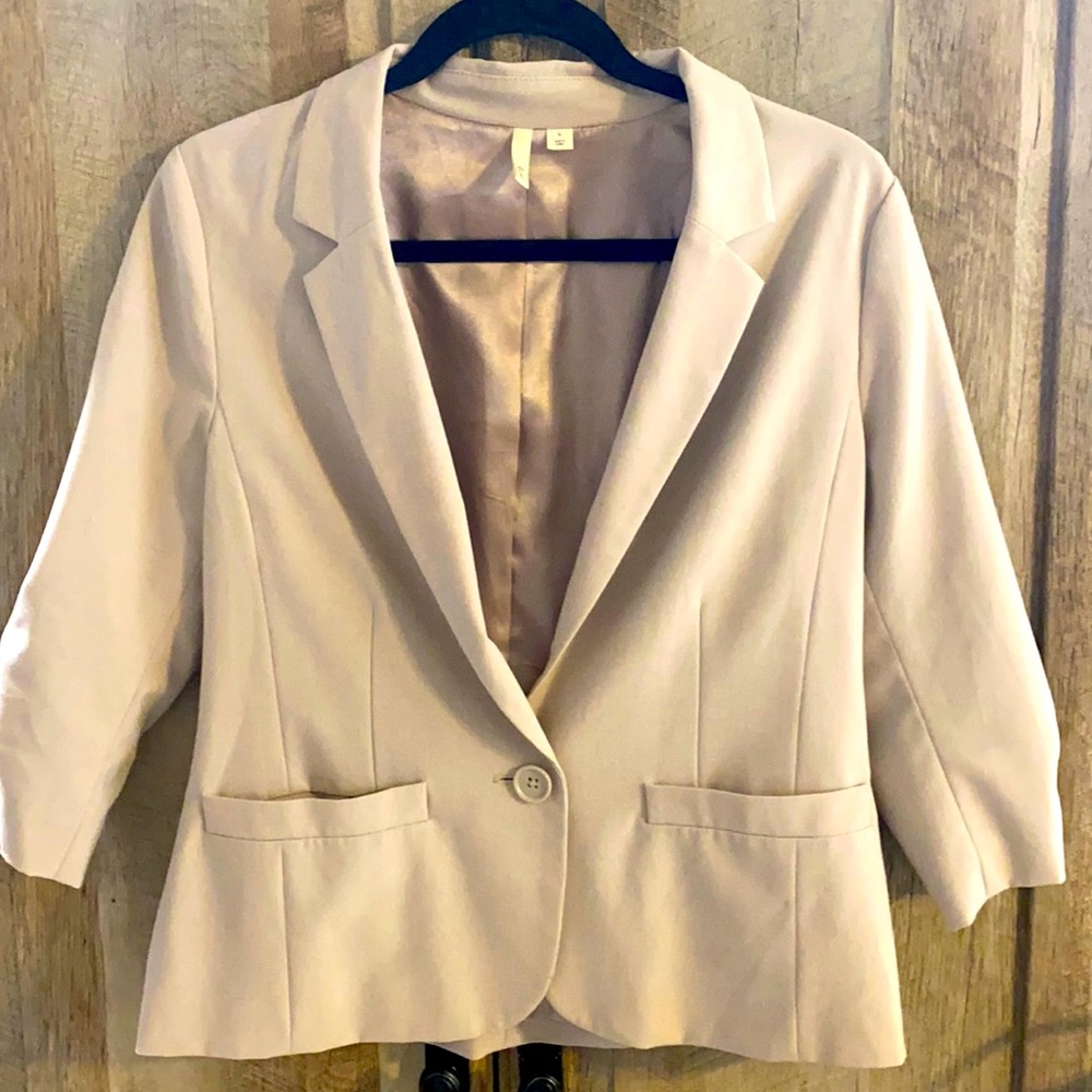 Beautiful Beige Blazer